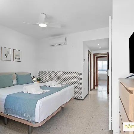 Homity Holidays - - Playamar I *