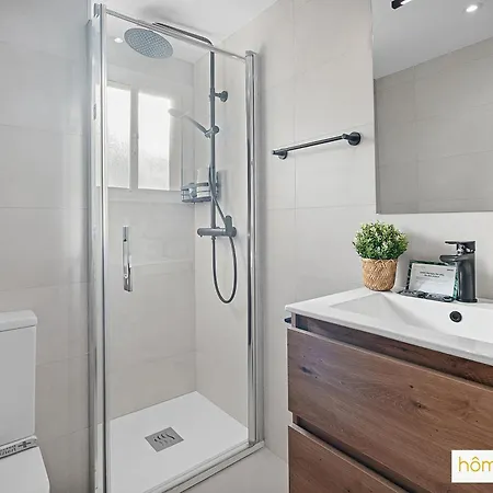 Homity Holidays - - Playamar I *